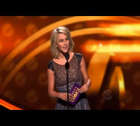Jennifer Aniston wins People's Choice Awards 2012 - Favorite Comedic Actress
