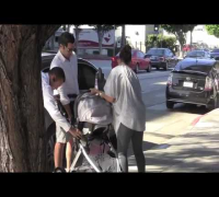 Jessica Alba And Cash Warren Treat Their Kids To Breakfast At Dominicks 10th October 2011 12 56