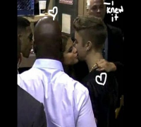 Justin Bieber & Selena Gomez Kissing on Backstage  Billboard Music Awards 2013