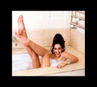 Kelly Brook Pictures