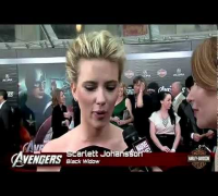 Marvel's The Avengers World Premiere - Scarlett Johansson & Jeremy Renner