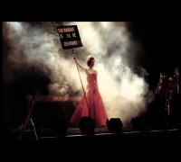 Milla Jovovich Covers VOGUE Italia September 2012 - Backstage Video