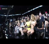 Taylor Swift, Lady Gaga reaction to Miley Cyrus Preformance VMAs 2013